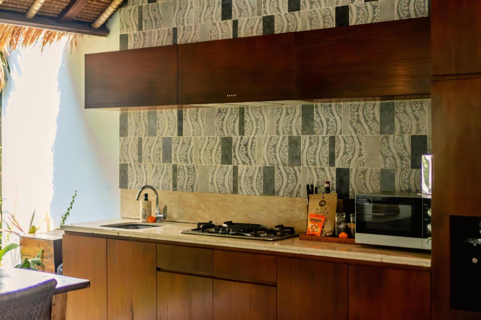 Kecapi Villa Seminyak By Ini Vie Hospitality Экстерьер фото